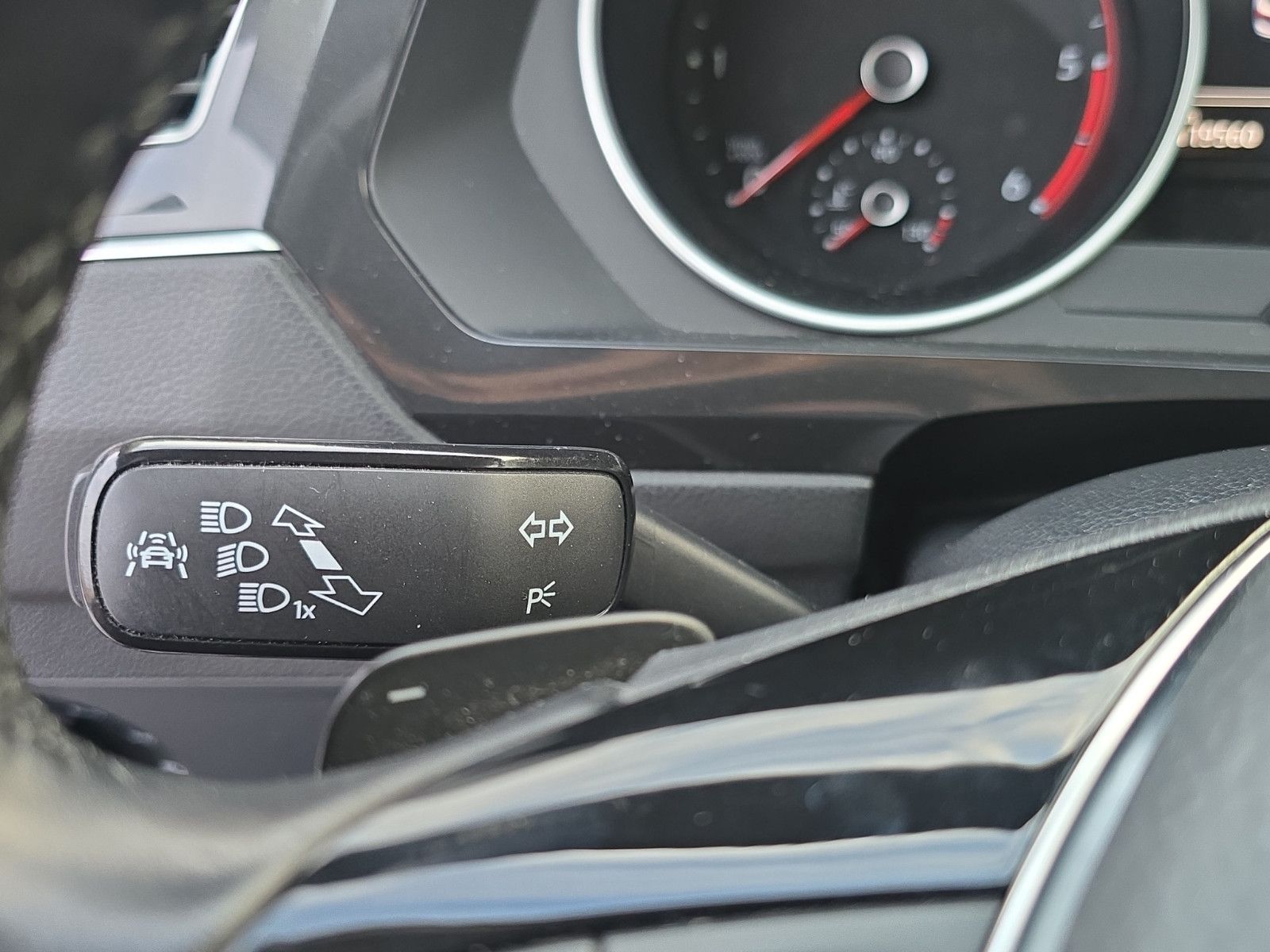 Fahrzeugabbildung Volkswagen Tiguan BMT/Start-Stopp 4Motion Allradantrieb