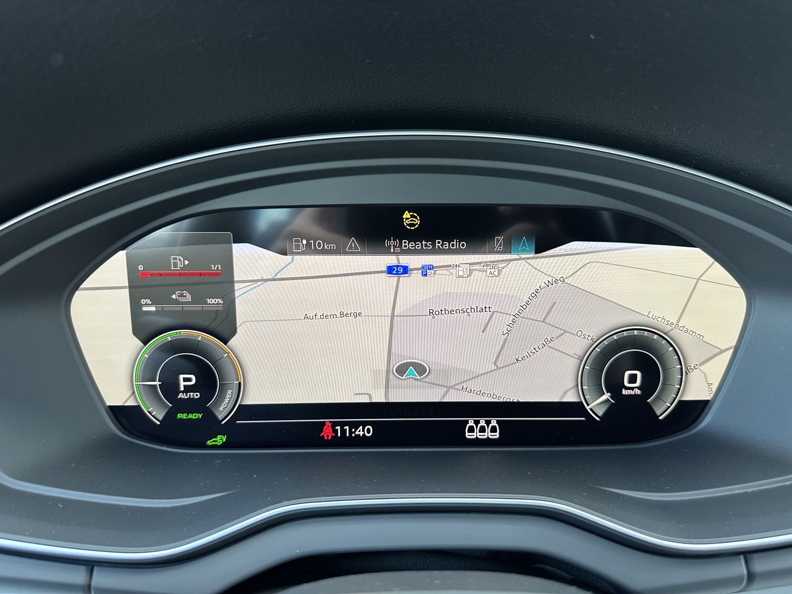 Fahrzeugabbildung Audi Q5 50 TFSIe Qu S-Line Black NAV+MATRIX+AHK+VCOCK