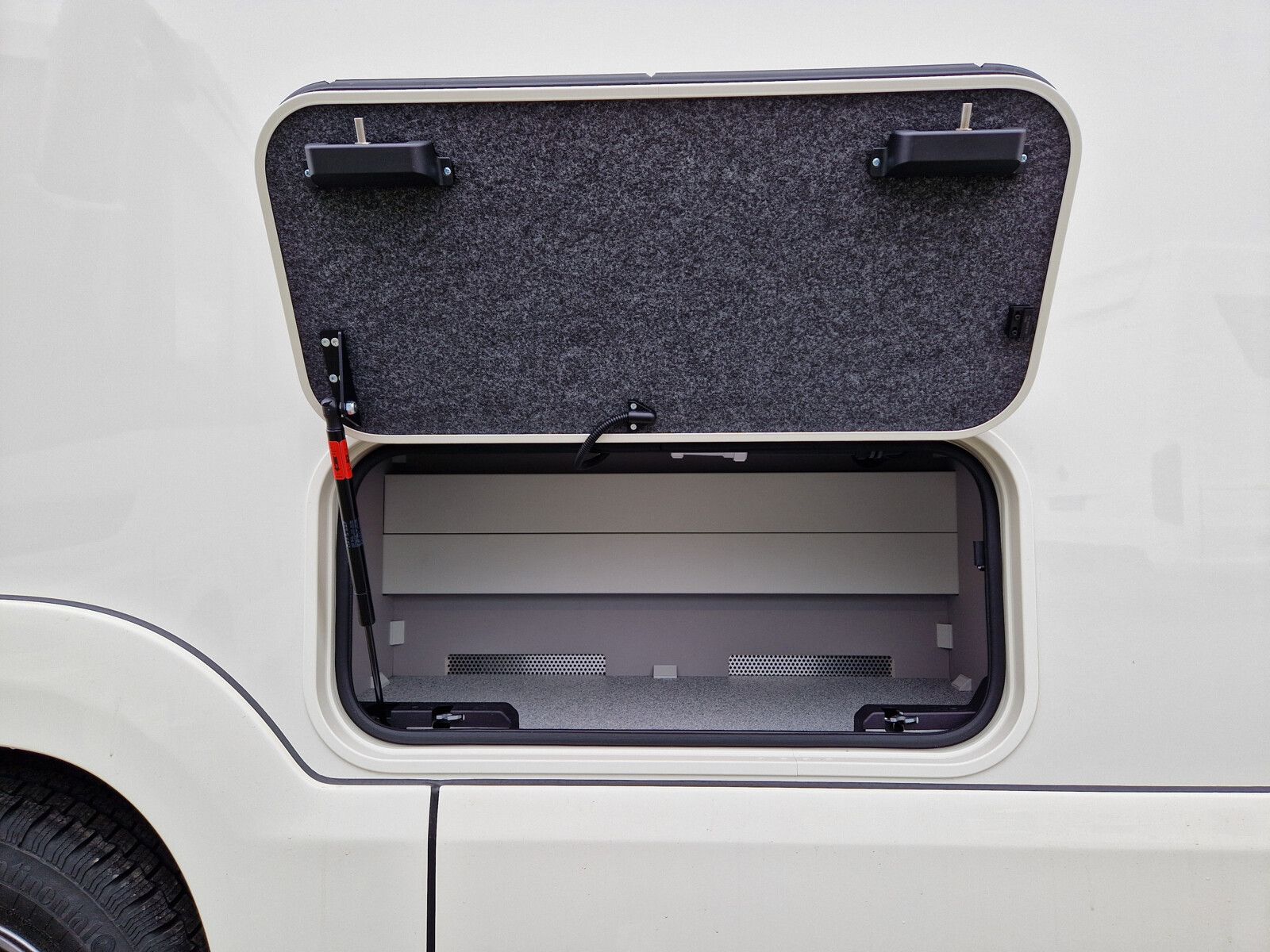 Fahrzeugabbildung Morelo Loft Alkoven 88 L AHK, Gastank, Spülmaschine