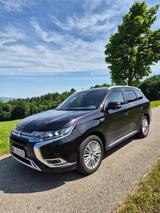 Mitsubishi Outlander PHEV 2.4 TOP 4WD Leder Navi - Mitsubishi Plug-in Hybrid Outlander: Privatanbieter