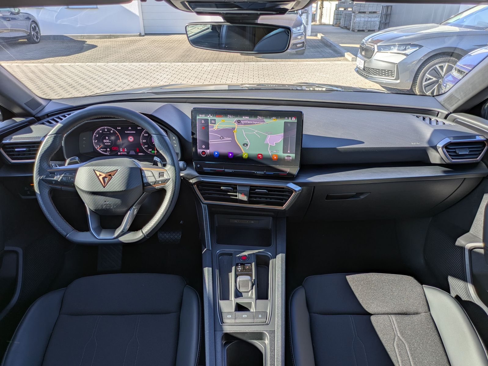 Fahrzeugabbildung CUPRA Leon 1.5 eTSI DSG MATRIX-LED*ACC*APP*KAMERA*18"