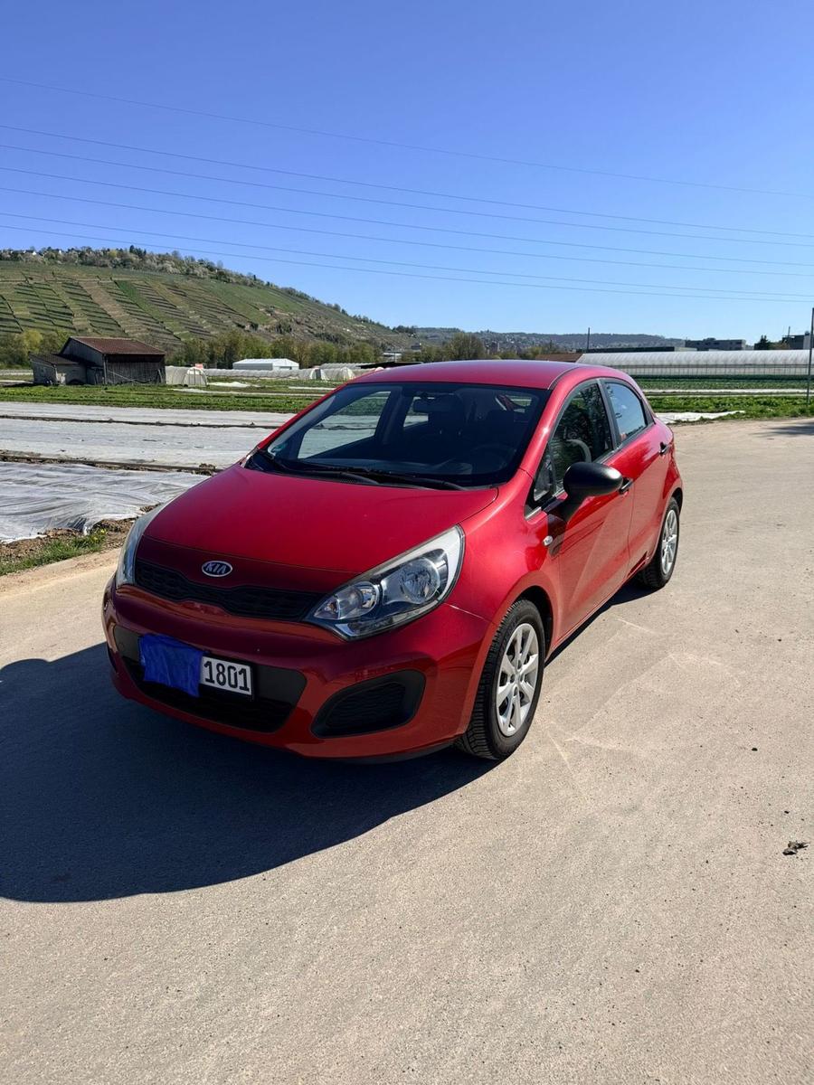 Kia Rio 2012 — rear view
