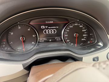 Audi Q7 - 7