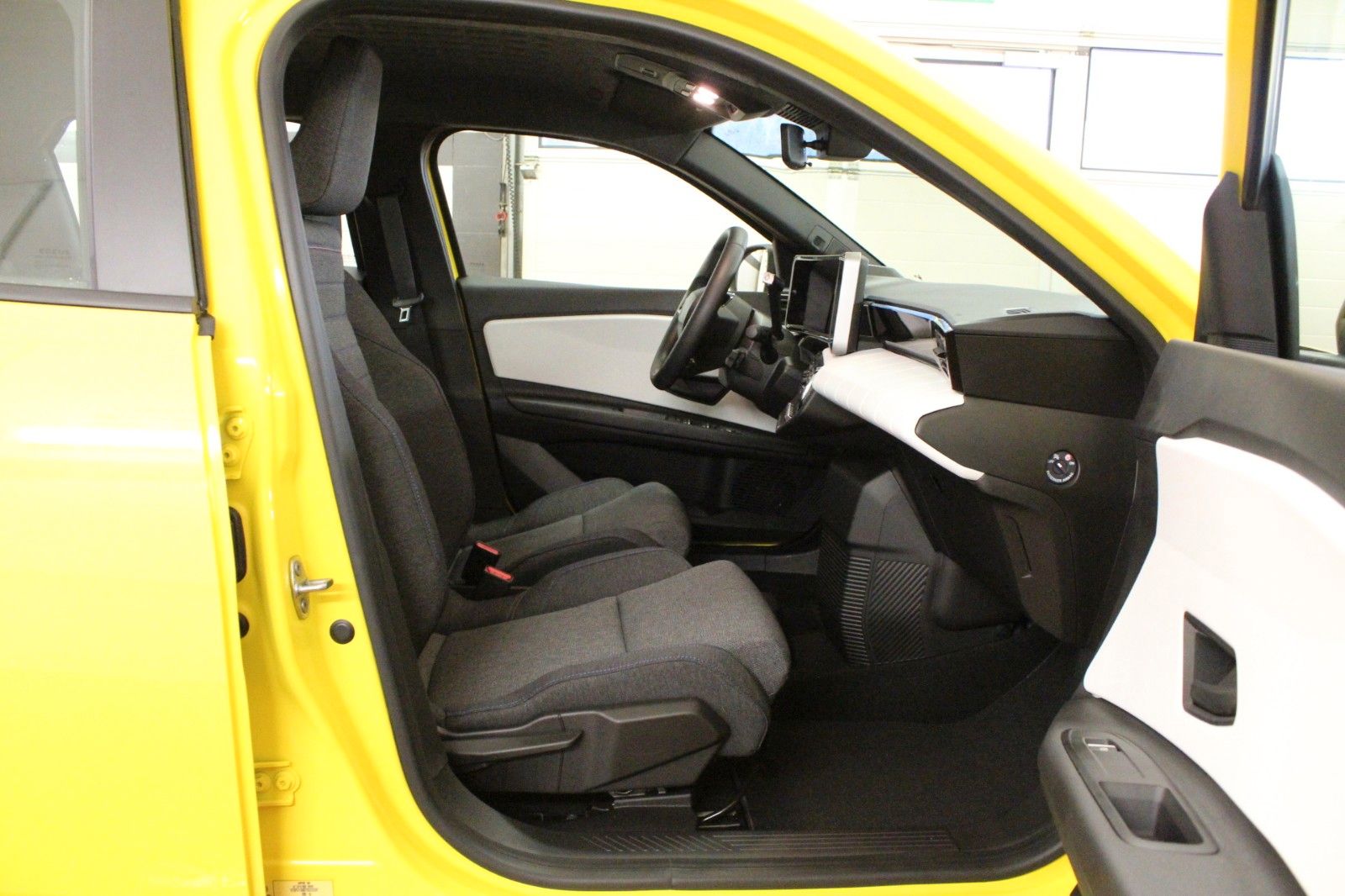 Fahrzeugabbildung Renault R 5  E-Tech 120 Urban Range *CCS /Schuko*