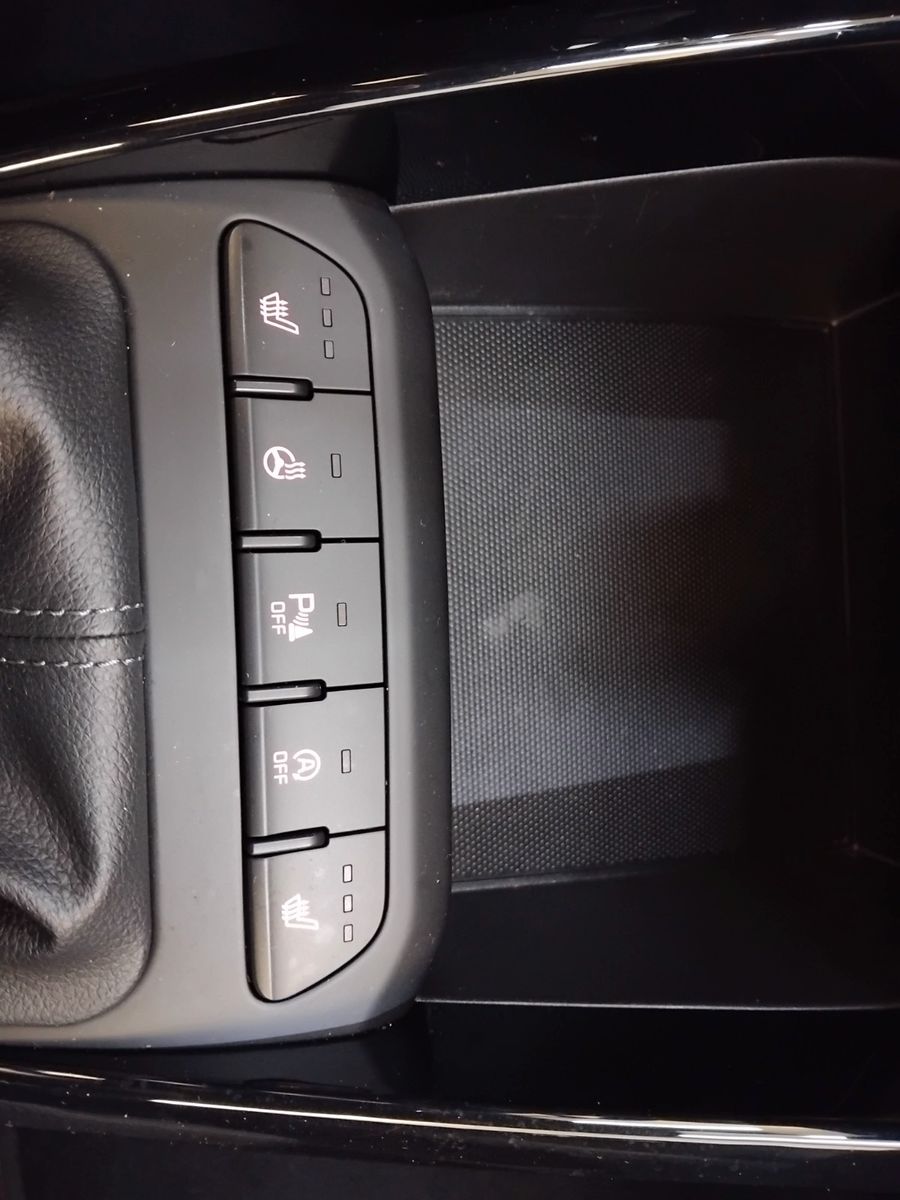 KIA Stonic (06/2026, Benzin)