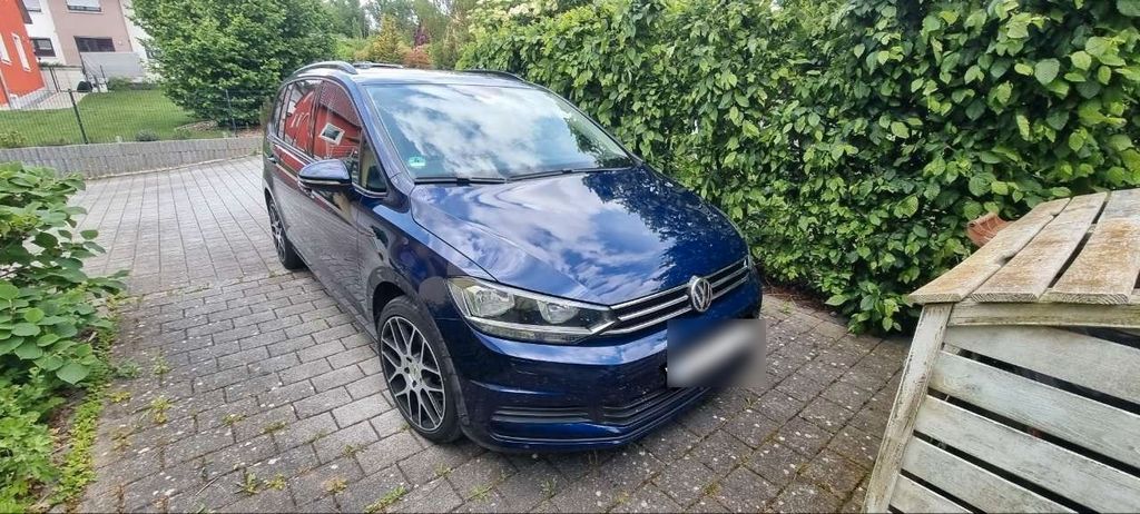 Image of Volkswagen Touran