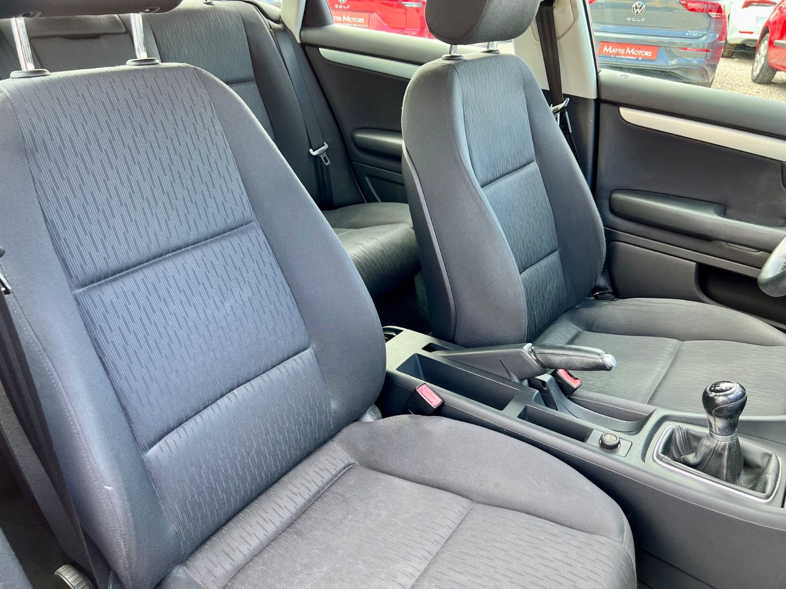 AUDI A4 1.6 AAC SHZ RADIO NAVI USB