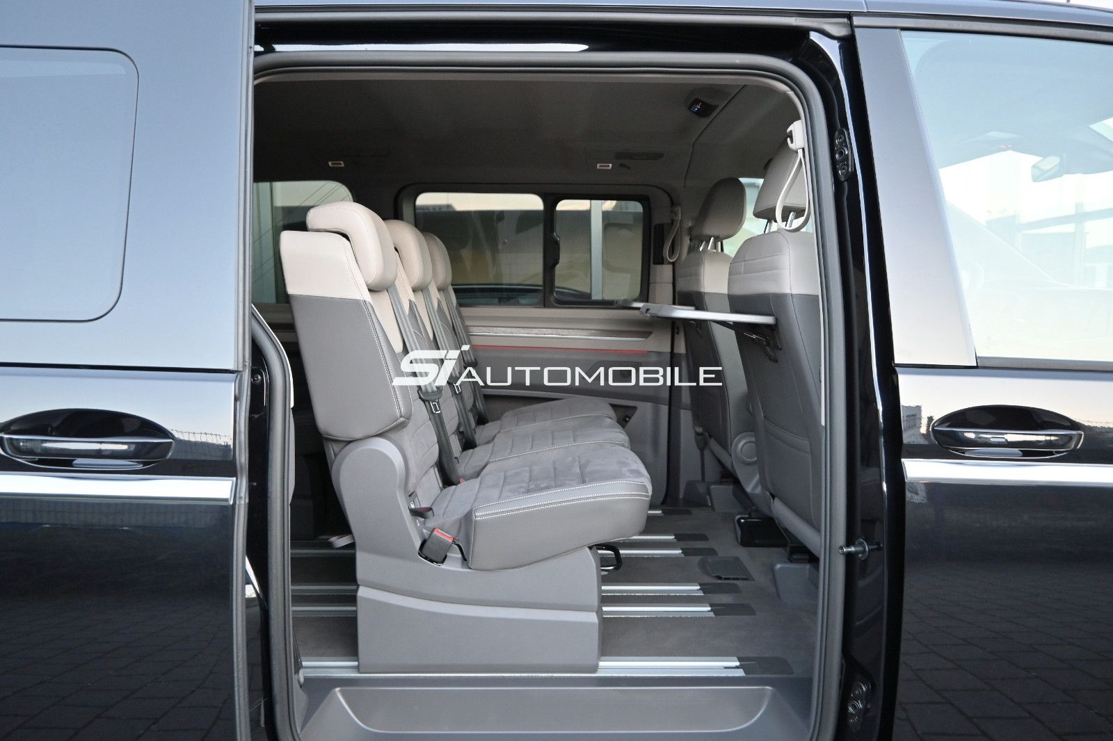 Fahrzeugabbildung Volkswagen T7 Multivan 2,0 TDI DSG Style °ACC°AHK°STANDHEIZ