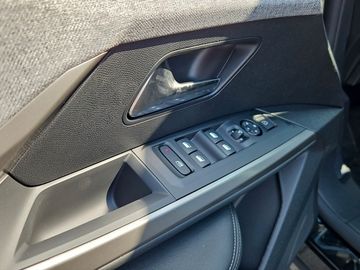 Peugeot 3008 1.2 145 Allure 360+Kam.+KeyLess+LED+Navi