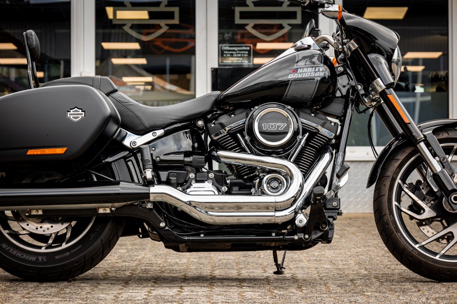 Fahrzeugabbildung Harley-Davidson FLSB Sport Glide 107 cui - Top gepflegt!