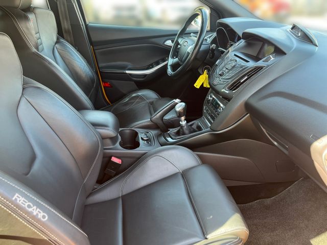 Ford Focus Lim. ST