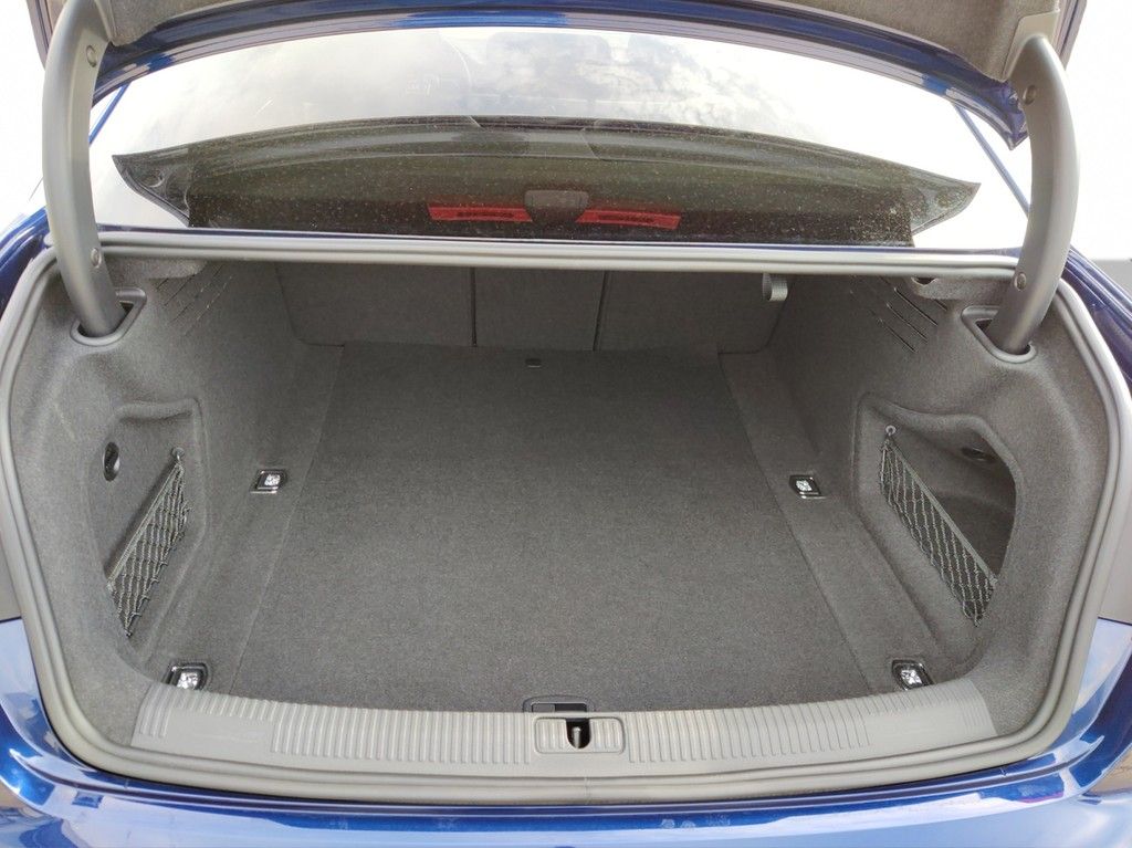 Audi A4 - Bild 9