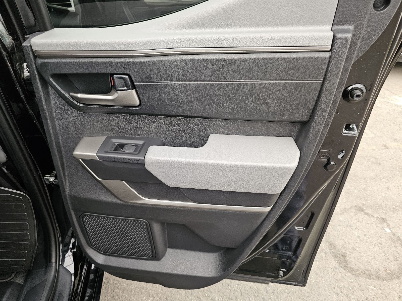 Fahrzeugabbildung Toyota Tundra Limited V6 T1: 57.000 EURO ! Stock !