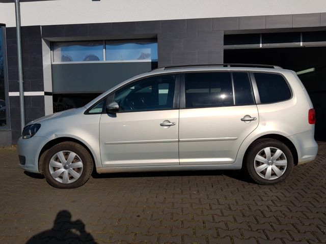 Volkswagen Touran Comfortline 7-Sitze (TURBOSCHADEN!)