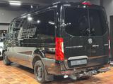 Mercedes-Benz SPRINTER TOURER 319 V6 L2 9SITZE AHK-3,5T MBUX10 - Motorradanhänger
