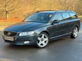 Volvo V70 D4 Linje Svart *Allwetter*Bi-Xenon*Standhzg* - Volvo V70 B mit Diesel-Antrieb