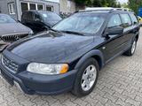 Volvo XC 70 XC70 D5 AWD Momentum - Volvo XC70: Schwarz