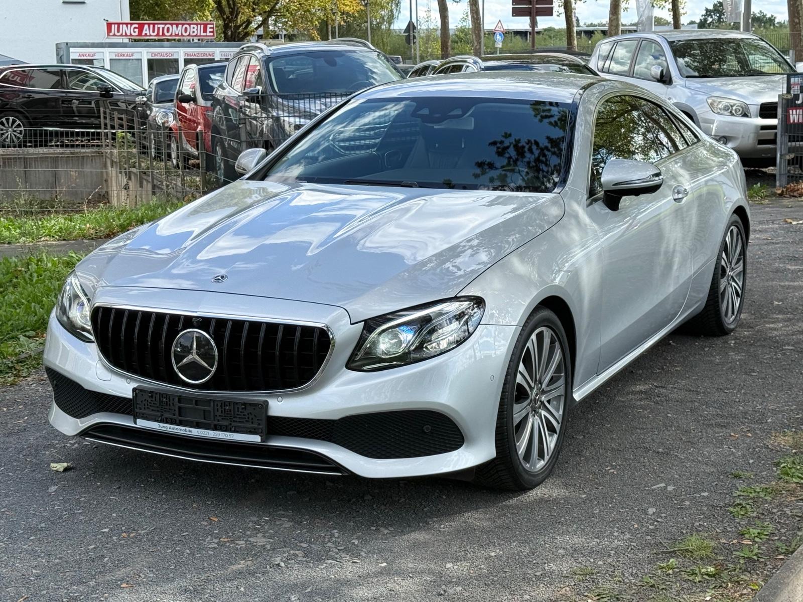 Mercedes-Benz E 200 Coupe Avantgarde / Widescreen Cockpit/EU6