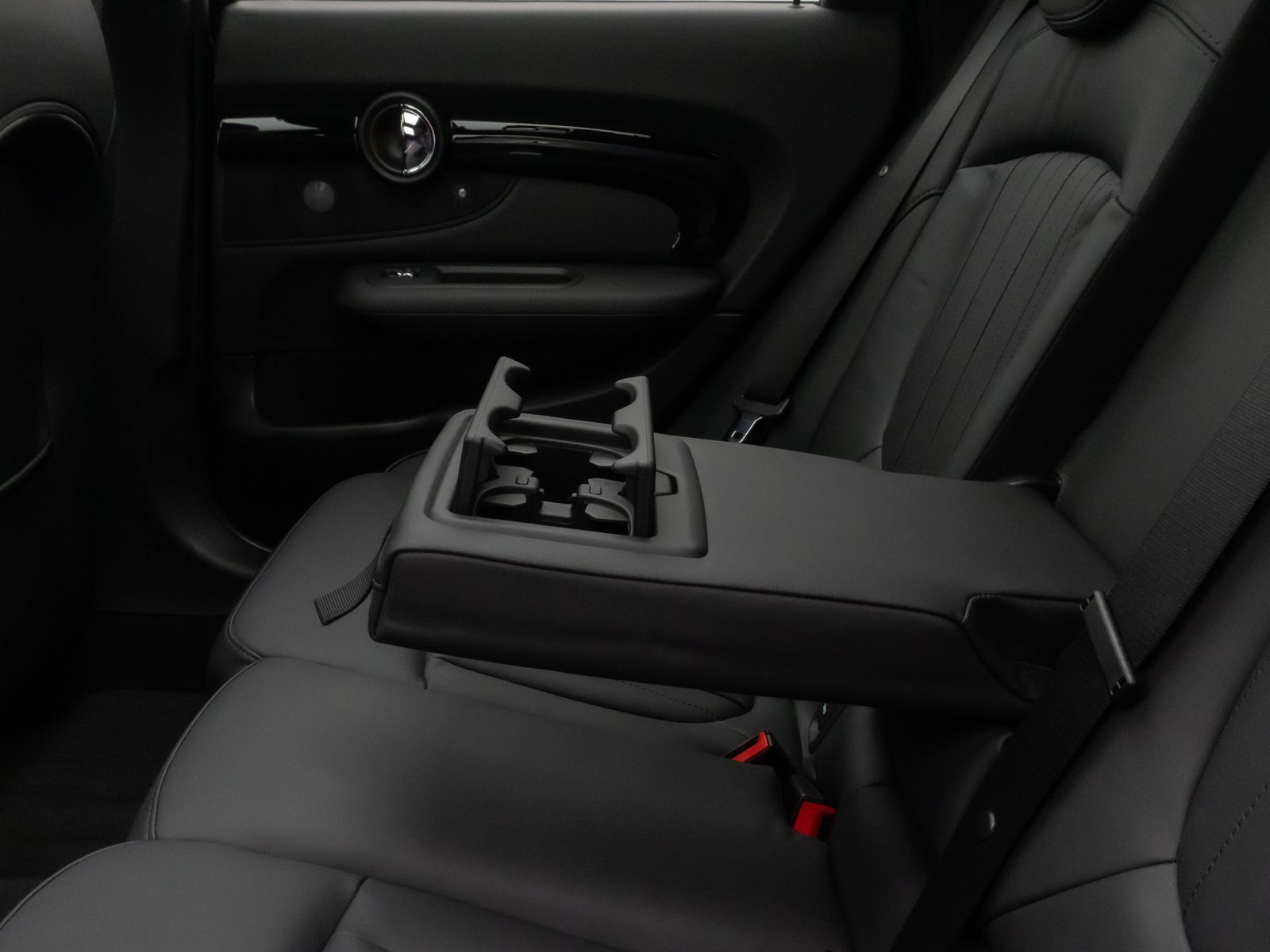 Fahrzeugabbildung MINI Cooper S Clubman H/K Panoram DAB HUD Kamera Voll