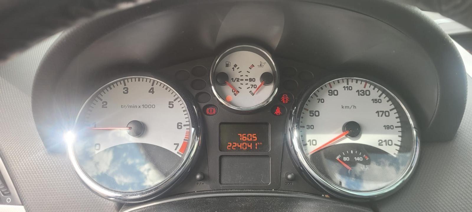 Peugeot 207 2008 — photo 6