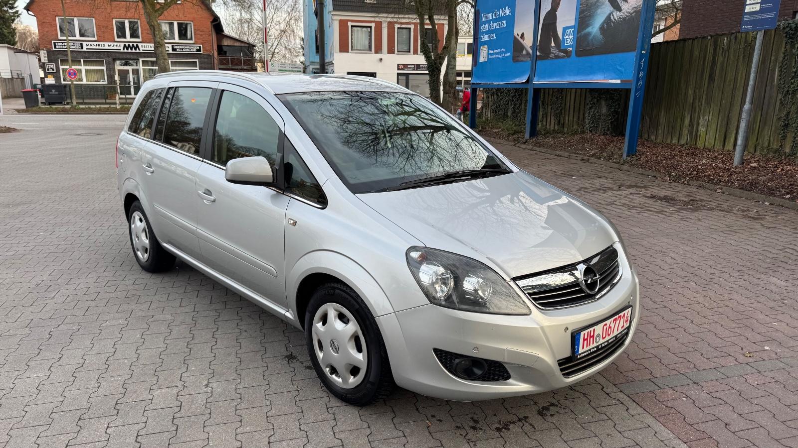 Opel Zafira B Design Edition