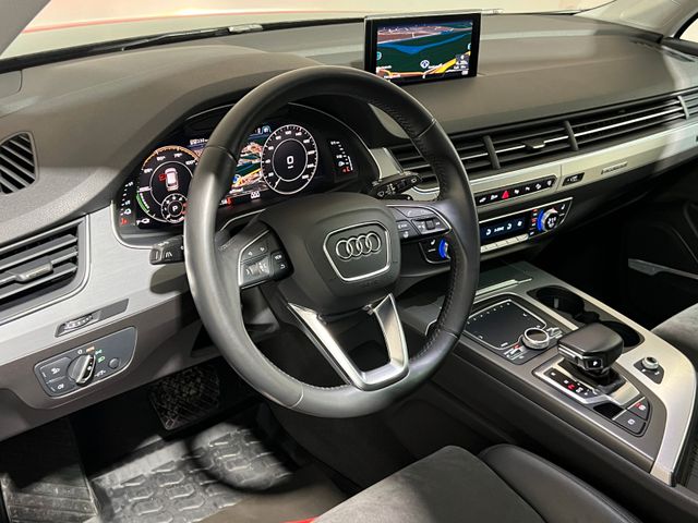 Audi Q7 3.0 TDI e-tron quattro,Panorama,Virtual,Bose