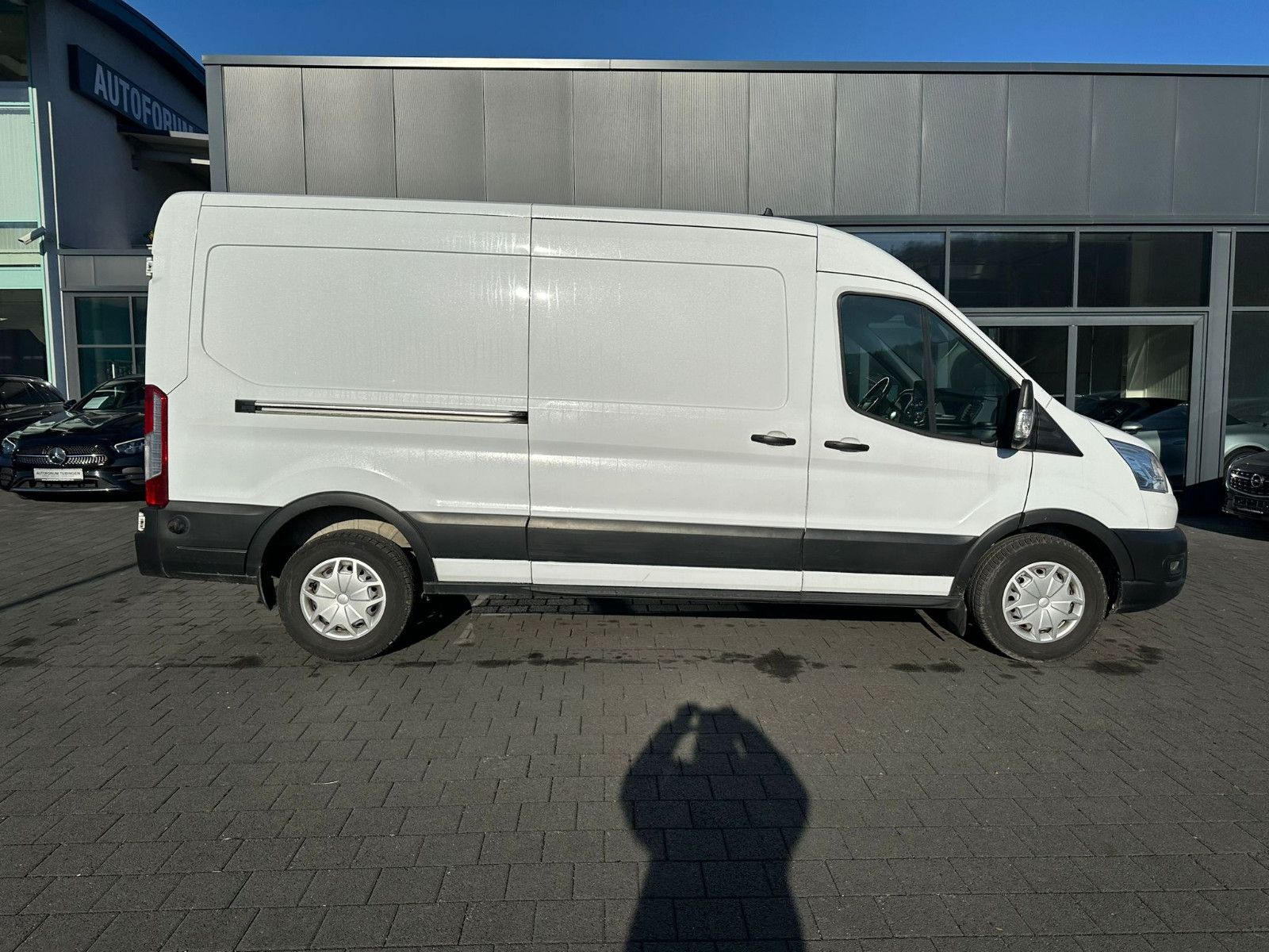 Fahrzeugabbildung Ford TRANSIT 350 L3H2 *AUTOM*LADEFLÄCHE klimatisiert