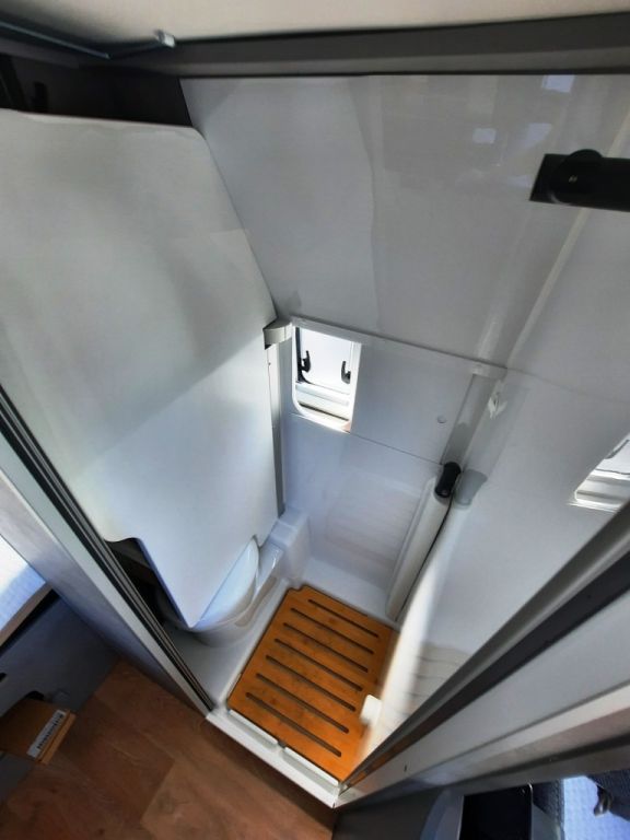 Fahrzeugabbildung Crosscamp ELMNT 6.0 DS Verfüg./Sparen Sie 1.299,- €