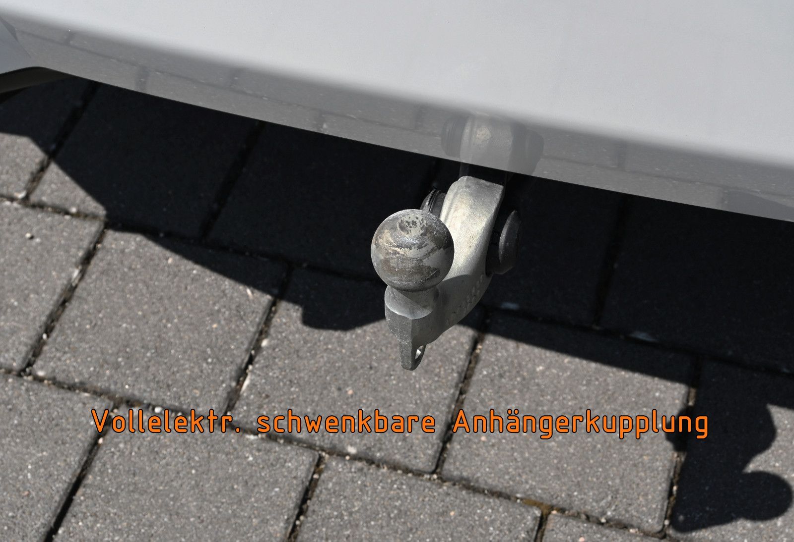 Fahrzeugabbildung BMW iX xDrive50 °AHK°AMIDO°LUFTFEDERUNG°PARKING PROF