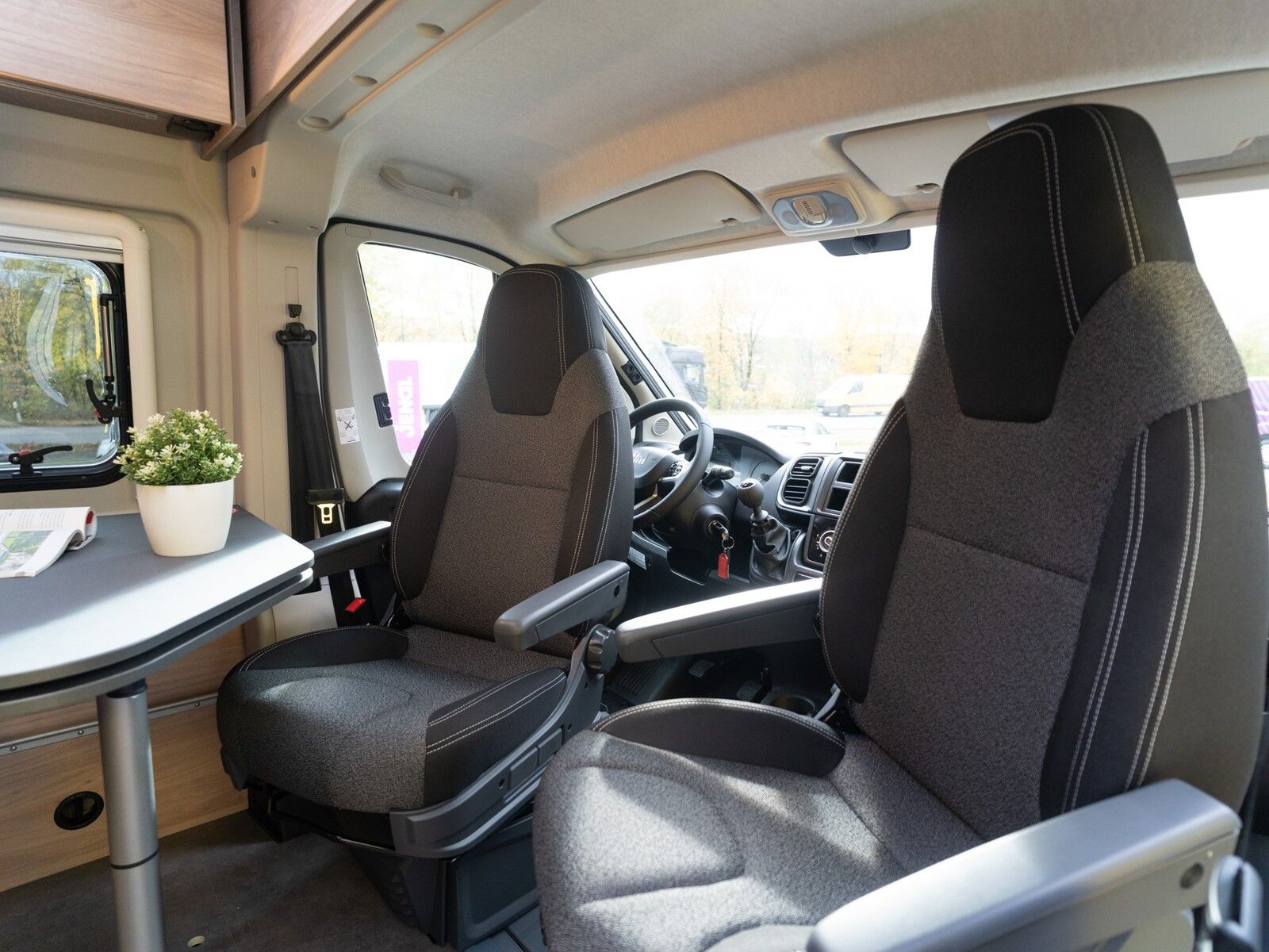 Fahrzeugabbildung Dethleffs Globetrail Active 600 DS Fiat Dieselheiz*Markise