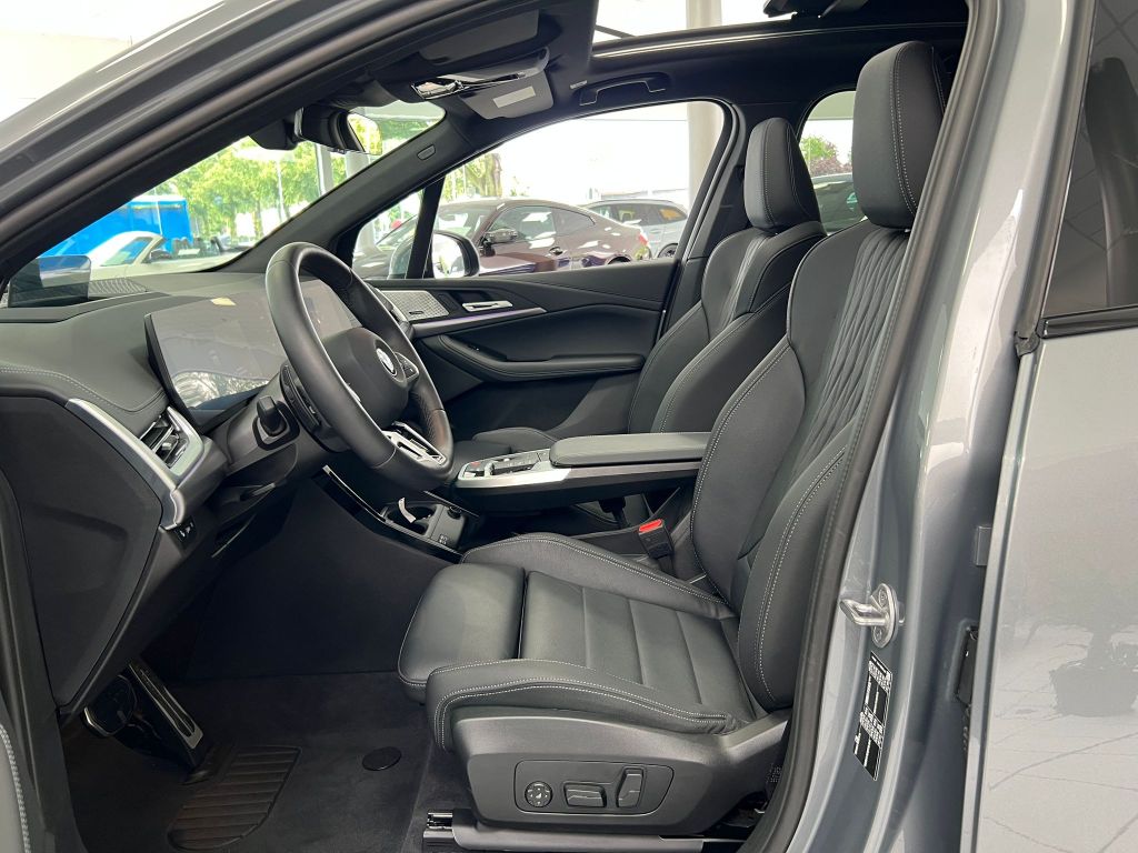 BMW 223 Active Tourer i M-Sport*PANO*HUD*H-K*360°