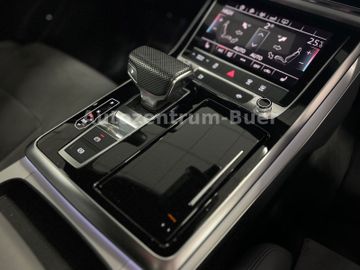Audi Q8 - 12