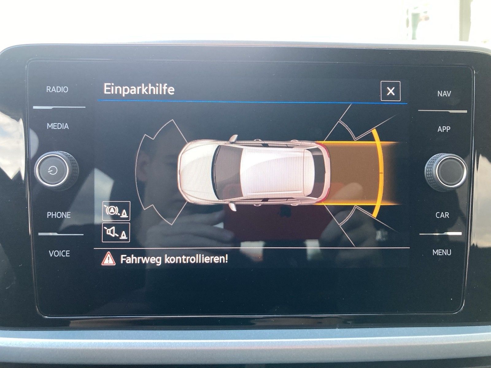 Fahrzeugabbildung Volkswagen T-Roc TSI Goal DSG LEDplus Navi AID ACC SHZ Park