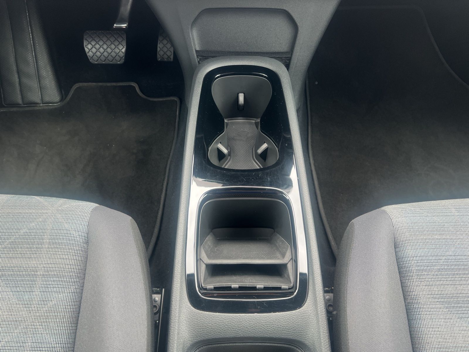 Fahrzeugabbildung Volkswagen ID.3 Pro Matrix Navi AID ACC RFK SHZ 19"
