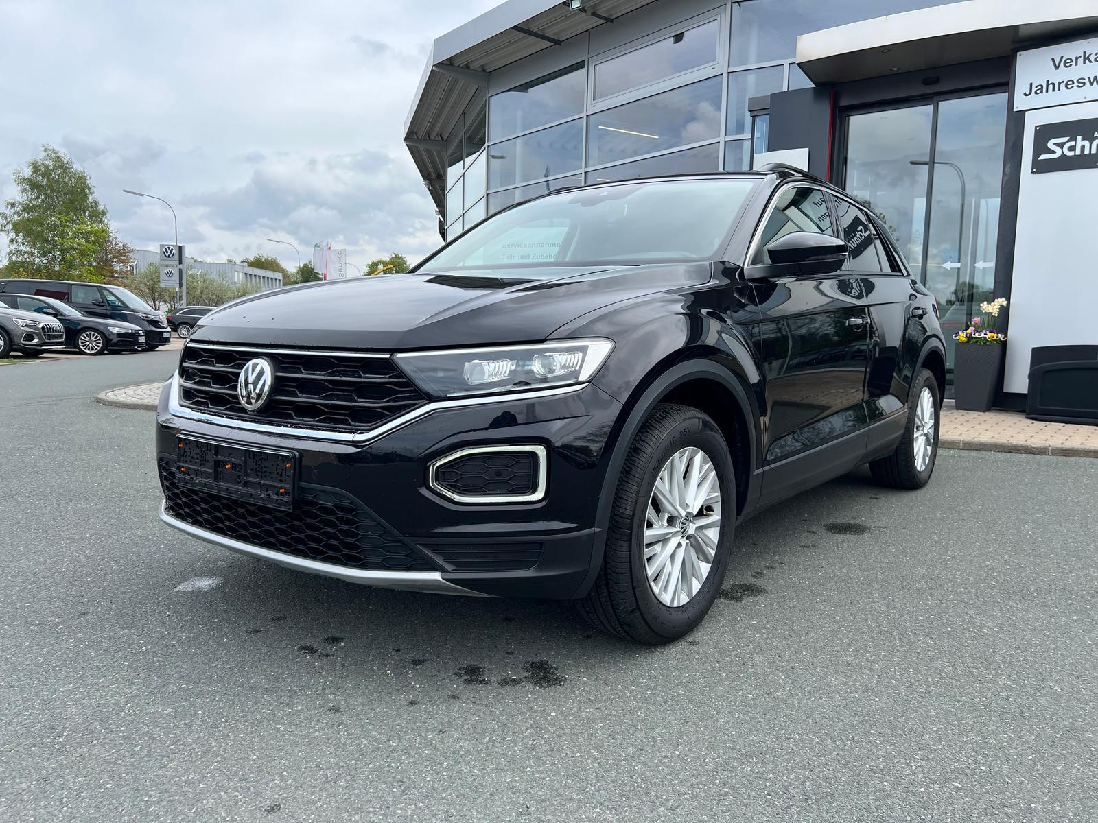 Volkswagen T-Roc 1.5 TSI Style + Navi + AHK + PDC + LED