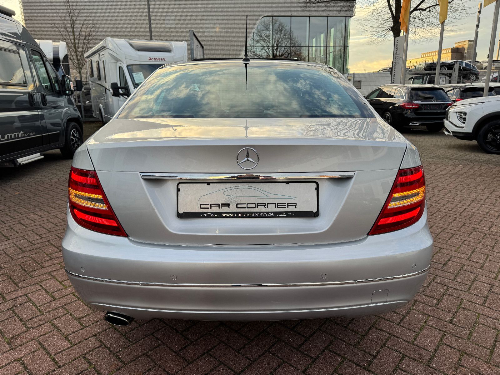 Fahrzeugabbildung Mercedes-Benz C 200 BE 7GT ELEGANCE NAVI ILS AHK SPORT 18 ALU