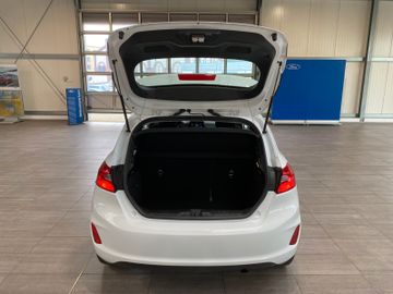 Fahrzeugabbildung Ford Fiesta Cool & Connect Coupe Tempomat Winterpaket