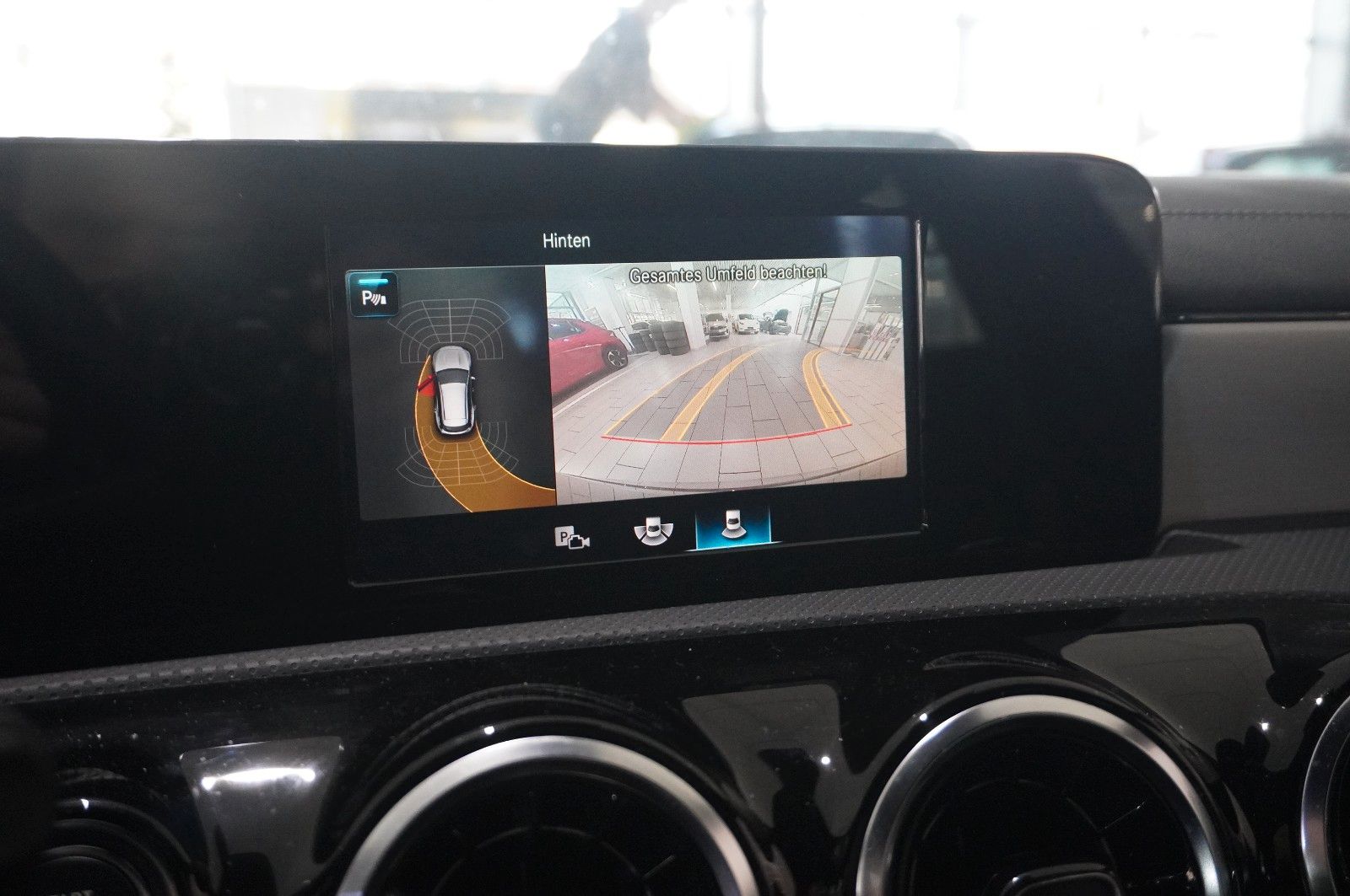 Fahrzeugabbildung Mercedes-Benz CLA SB 200 AMG LINE 7G-DCT NAVI/LED/KAMERA/DAB+