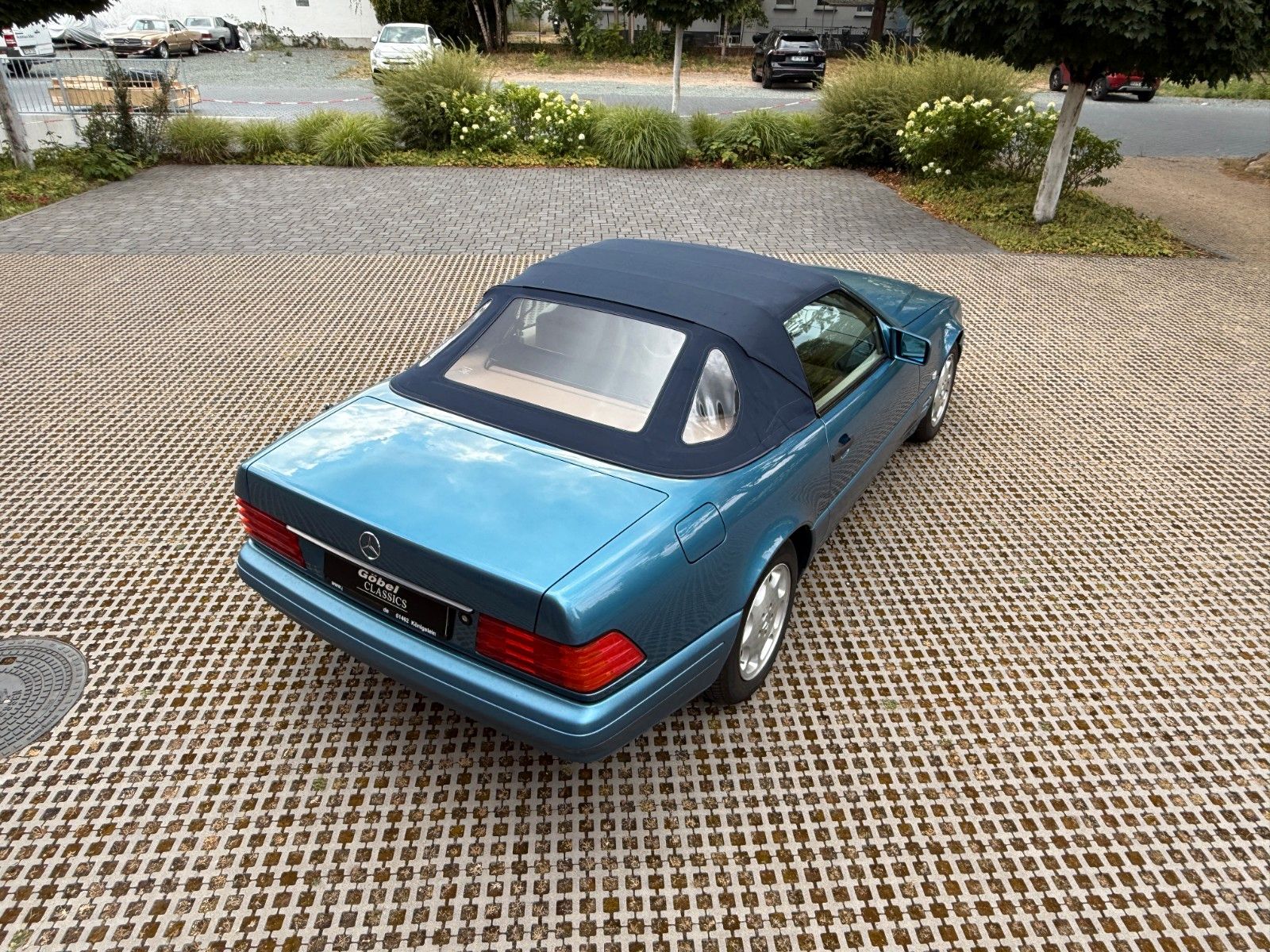 Fahrzeugabbildung Mercedes-Benz SL 280