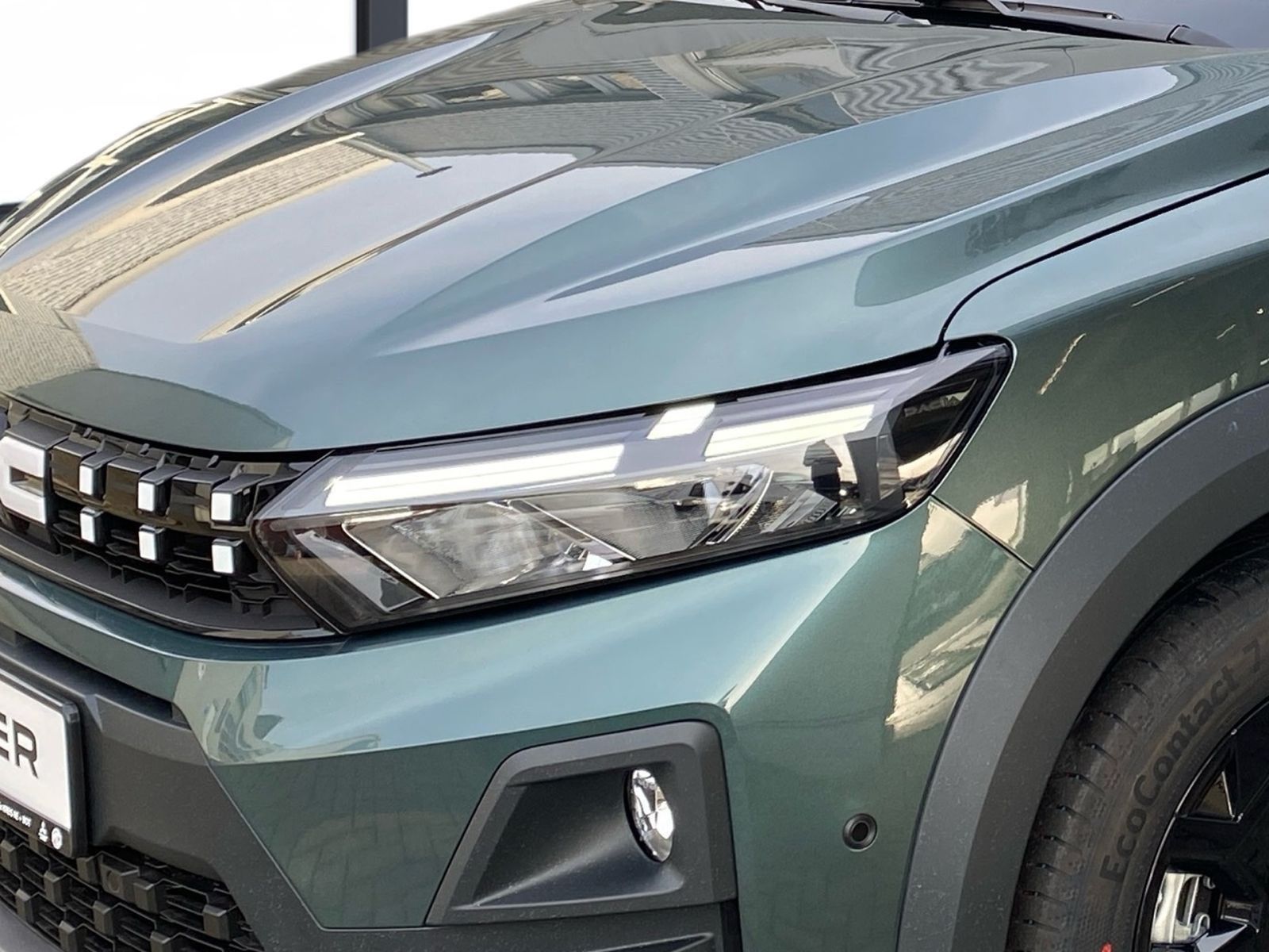 Fahrzeugabbildung Dacia Jogger Extreme Hybrid 155 Automatik *NAVI*SINTER