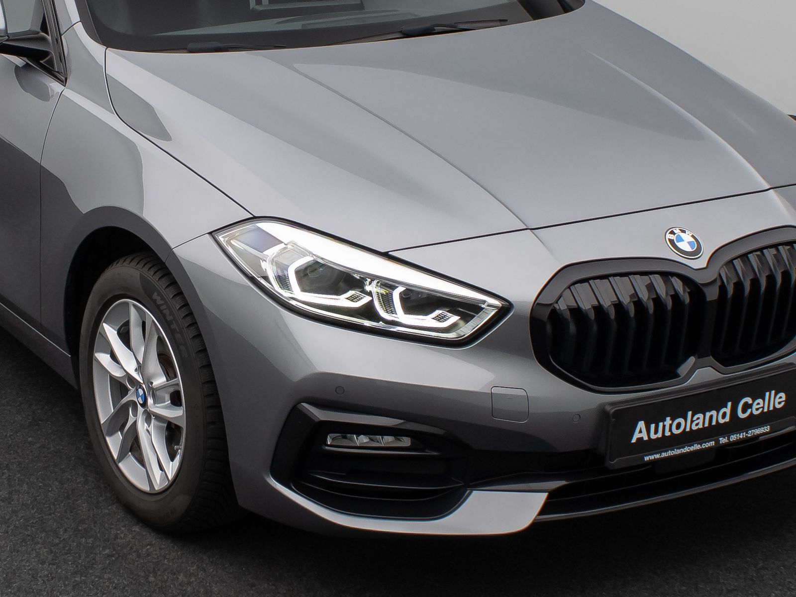 Fahrzeugabbildung BMW 118i Sport Line DAB HiFi Lenkrhz Fernlichtassist