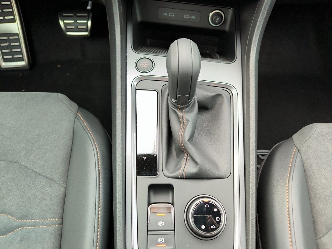 Fahrzeugabbildung CUPRA Ateca 2.0 TSI DSG 4Drive AHK NAVI