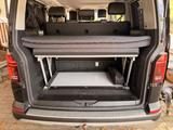 Volkswagen T6.1 California + Zubehör - schwarze Volkswagen T6 California