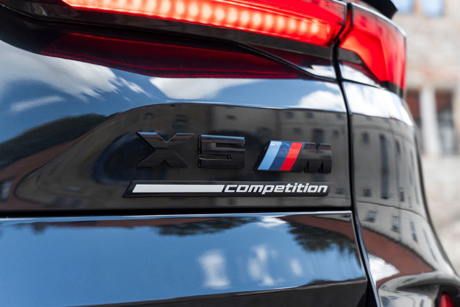 Fahrzeugabbildung BMW X5 M Competition B&W HUD 360 MASSAGE CARPLAY ACC