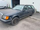 Opel Mercedes 124 T 230E Export oder an Bastler - gebrauchte Opel Corsa aus dem Jahr 1988