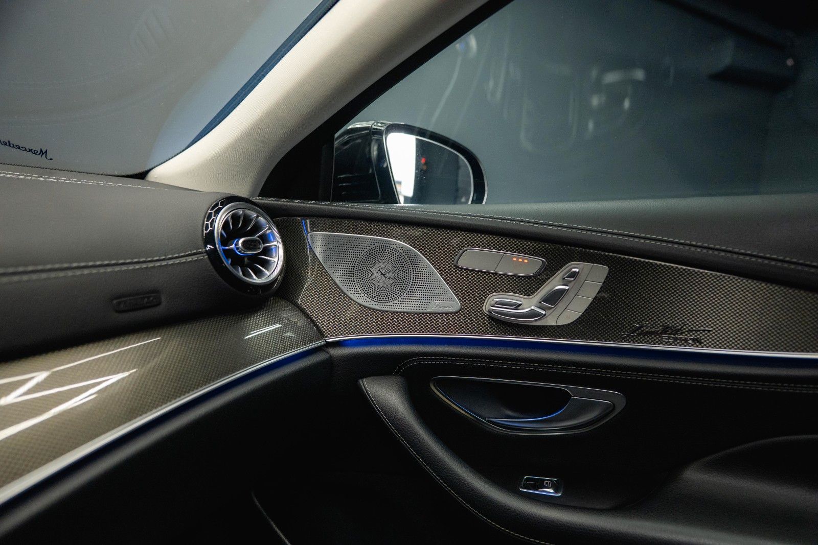 Fahrzeugabbildung Mercedes-Benz CLS 400d 4Matic AMG Night-Paket *Burmester*ACC*