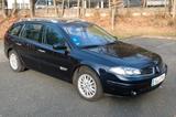 Renault Laguna Grandtour 2.0 16V - blaue Renault Laguna
