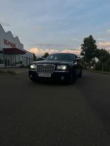 Chrysler Crysler 300C - Chrysler 300C mit Diesel-Antrieb: Limousine, Automatik