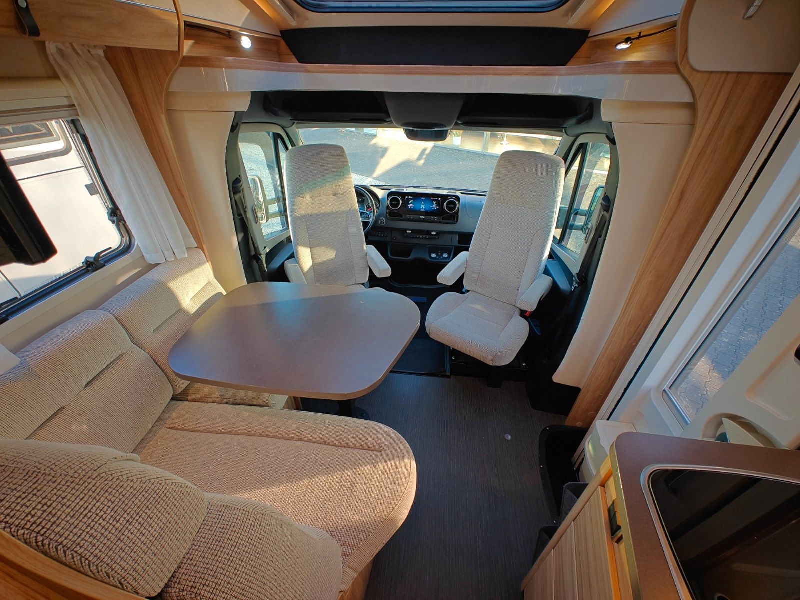 Fahrzeugabbildung HYMER / ERIBA / HYMERCAR ML-T 580 4x4 ALLRAD 3.0L V6 - AUS ERSTBESITZ