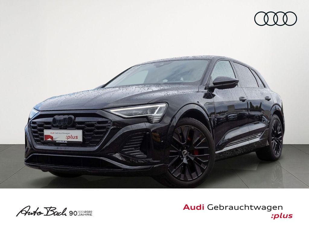 Image of Audi Q8